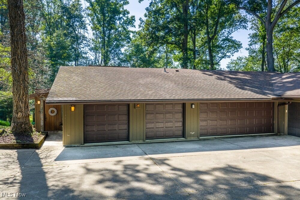 4076 Winkler Dr Extension NW