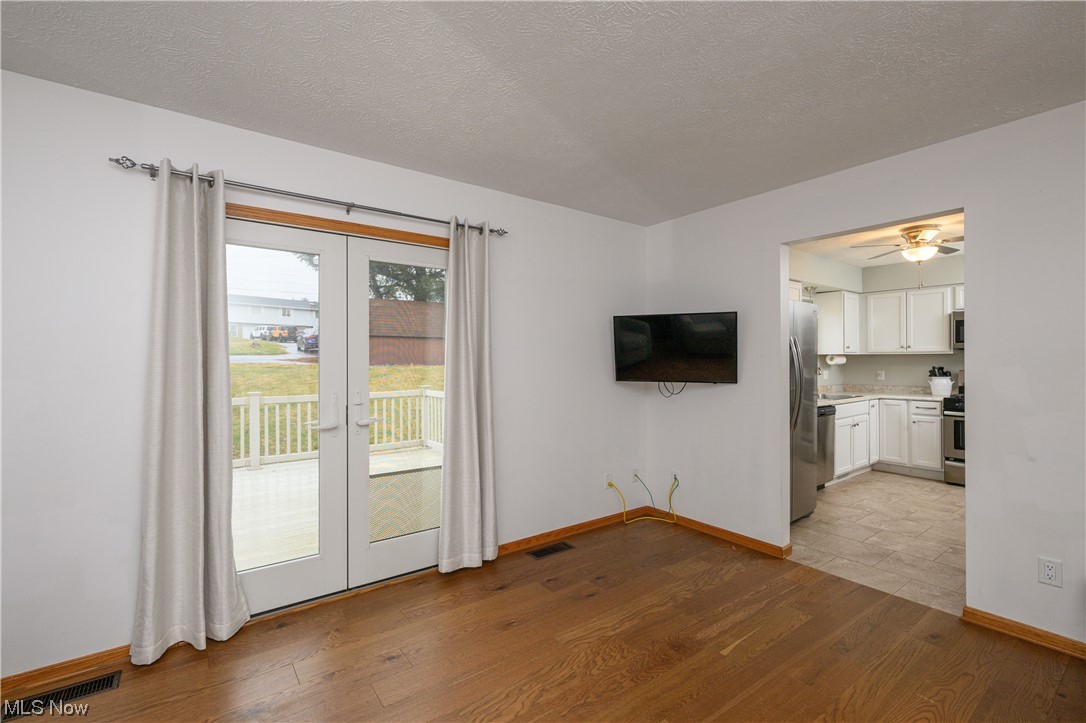 Little Williamsburg Estate 03 - Residential