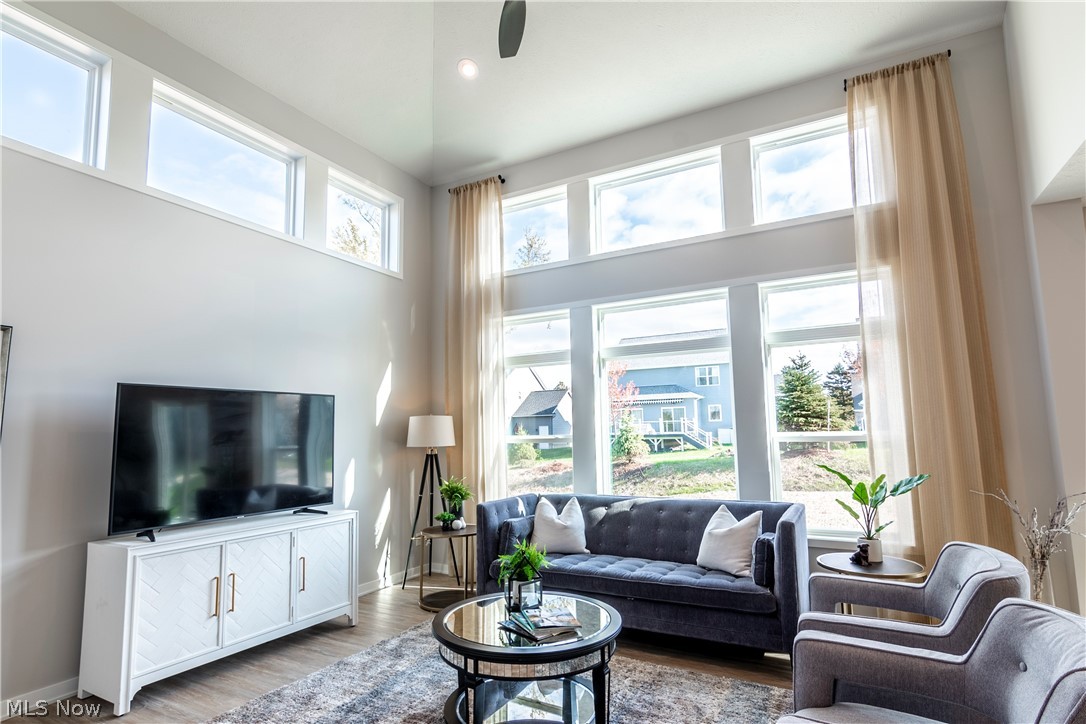 Eighteen Riviera - Residential