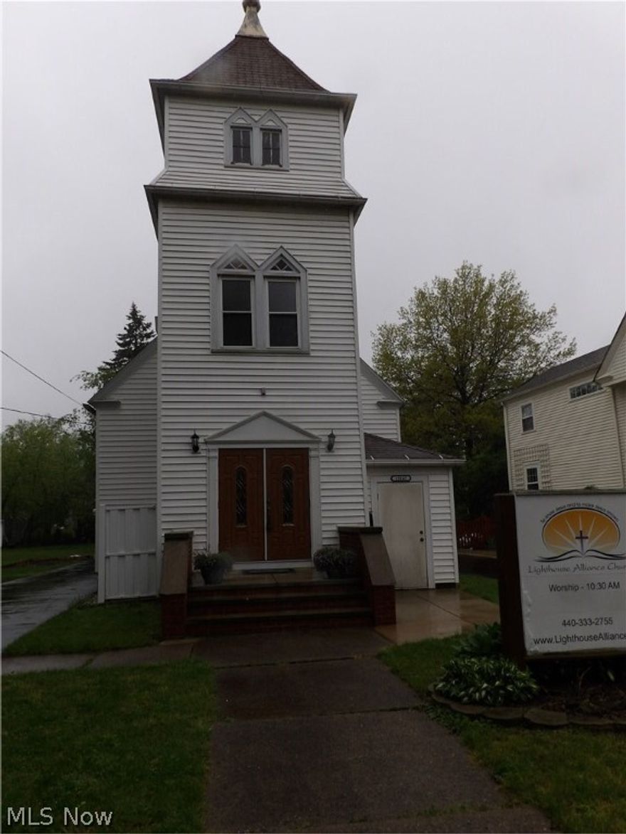 Small church; walk to Beachcliff area. Could remain for a small group or home church that want to go to the next step. Meets code for Public Use; Could be an awesome Art Studio or maybe you always wanted to convert a church into a home. Heaven is the limit to where you could go with this unique property.