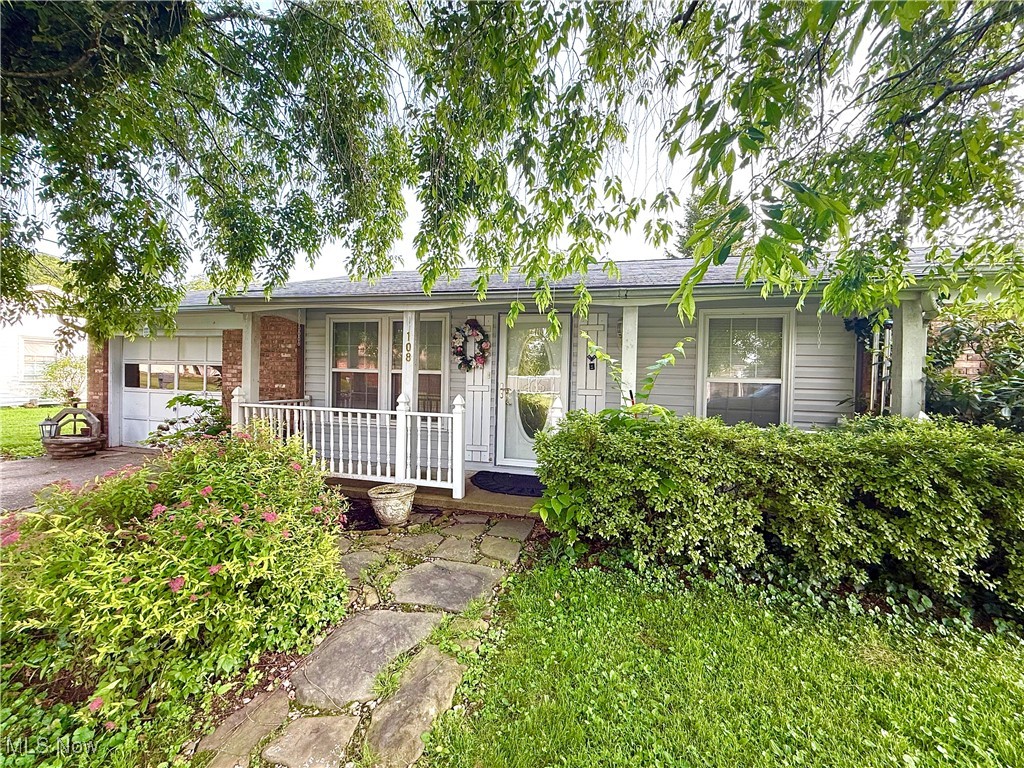 108 Bryan Drive, Saint Marys, West Virginia image 3