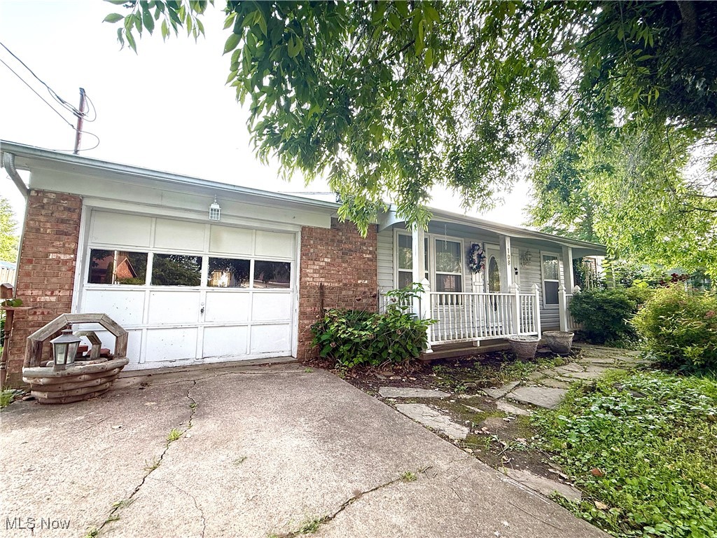 108 Bryan Drive, Saint Marys, West Virginia image 2