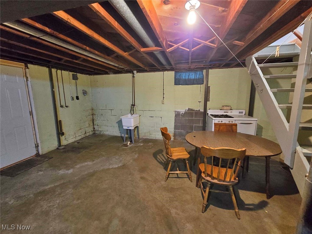 434 S Monroe Street, Millersburg, Ohio image 18