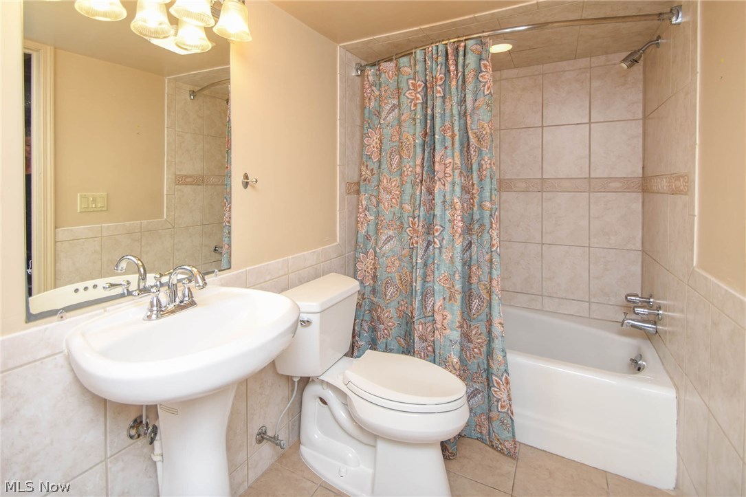 Poland Village Rep - Residential