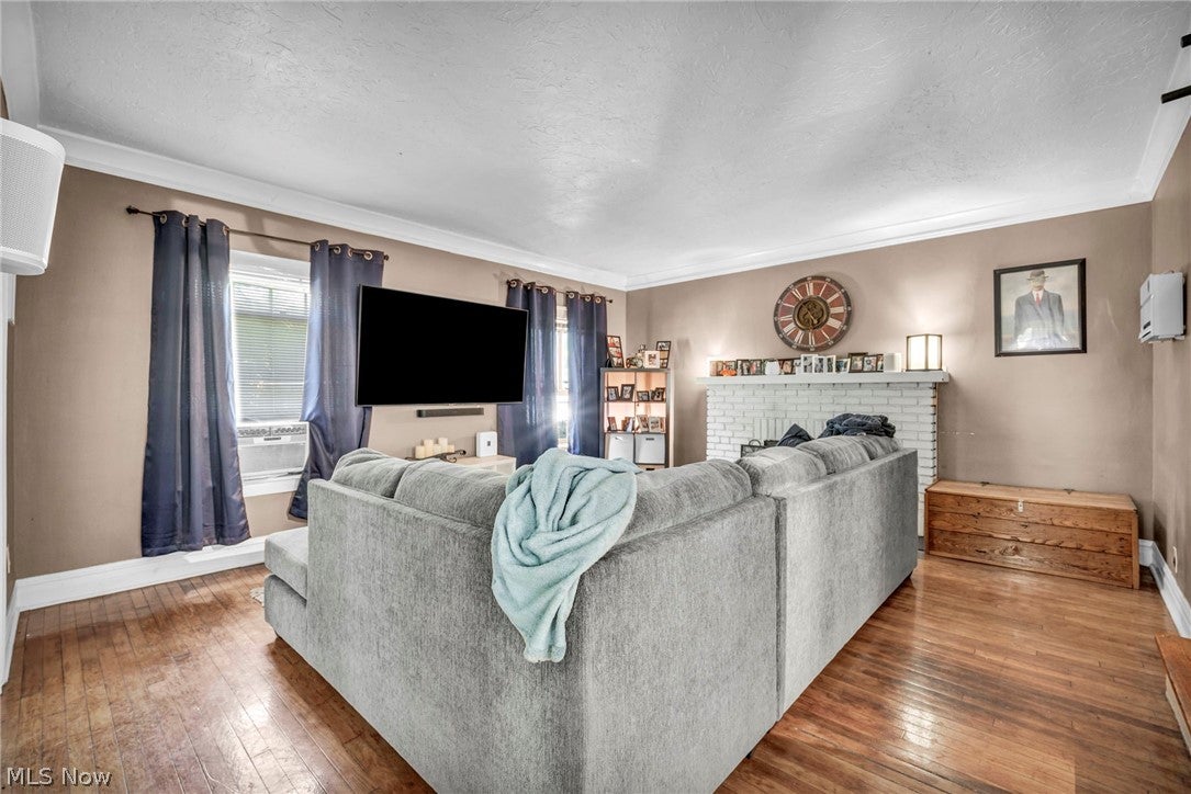 2103 Cottage Grove Drive