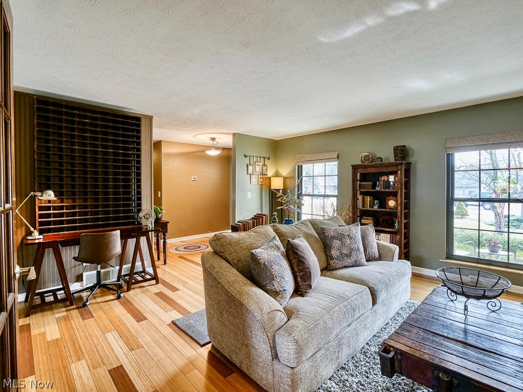 West-Lin 03/J E Baraums - Residential