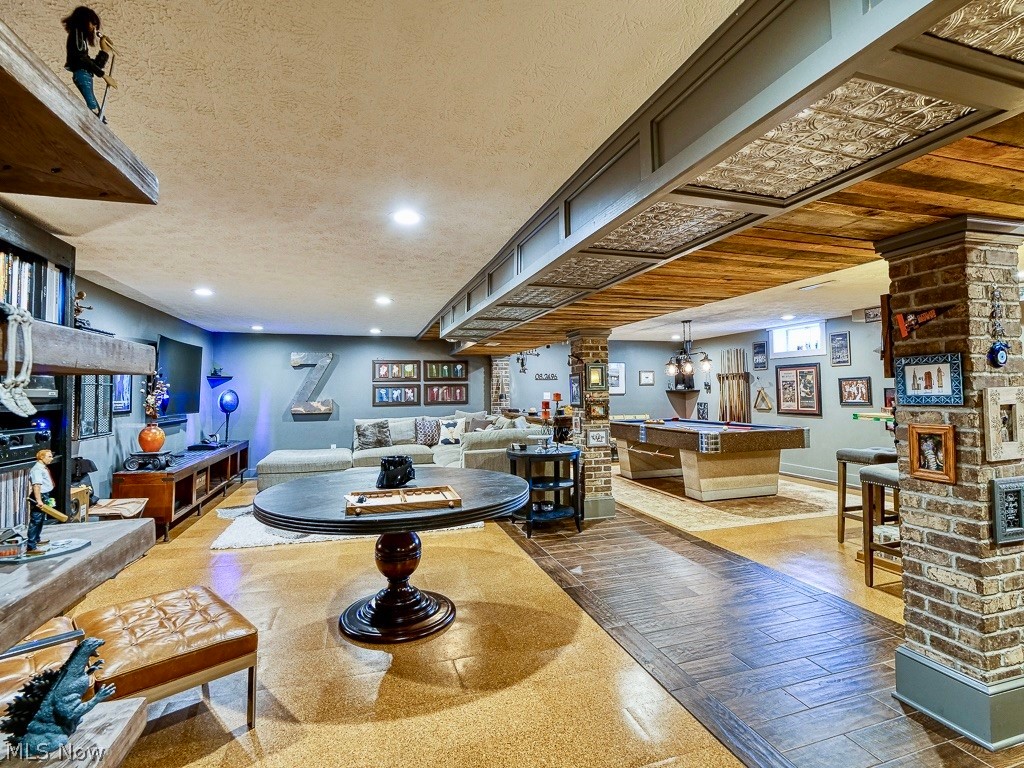 West-Lin 03/J E Baraums - Residential