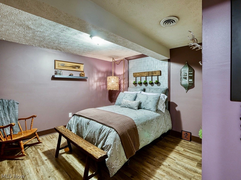 West-Lin 03/J E Baraums - Residential