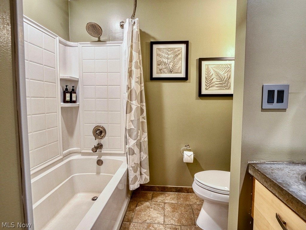 West-Lin 03/J E Baraums - Residential