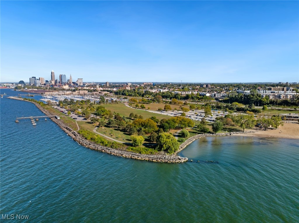 FH Elliots - Residential