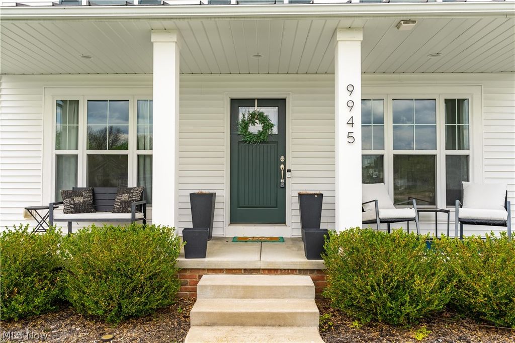 Photo of 9945 Guardian Circle NW, North Canton, OH 44720 (MLS # 5201492)