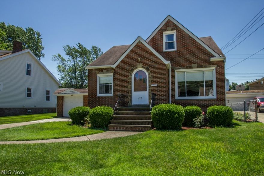 This gorgeous all brick bungalow was built to last. Hardwood floors through out, below carpeting. Spacious and clean. Very large second floor bedroom. Plenty of storage. Spacious backyard, great neighborhood and easily accessible to bus stop, shopping and highway. This home wont last, priced to sell, and is a solid well built home. Newer water tank, and home comes with a 1 year home warranty.