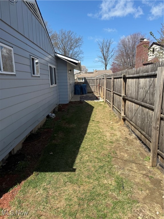 2528 Larkmoor Street, Lorain, Ohio image 17