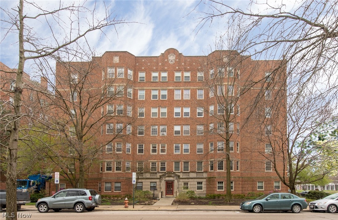 Fantastic Value for TOP Floor condo minutes to RTA, Shaker Square, Hospitals and more! Enter through the gracious Lobby of Shaker Courts and take elevator to the 7th floor! End unit! Oversized rooms, great flow for entertaining! LR DR has engineered Cherry Flooring! LR has Bay window with great views! Kitchen has granite counters with high quality Cherry cabinetry and granite counter on Breakfast bar for easy on the go meals! All Stainless Appliances and 16x16 ceramic tile in kit, too! Two window a/c units stay! HUGE Formal Dining Room! Bath has been redone with "DecoLav" designer sink and vanity and beautiful, tile around the tub/shower! Master with TWO large walk in closets! Corner views! $60 month for one garage space and $4.00 per month for locker space. Exceptionally well maintained building with roof top patio, too! Show and Sell!
Condo eligible for Greater Circle Living Program. Greater Circle Living provides forgivable loans of up to $30,000!* All eligible non-profit and Clev