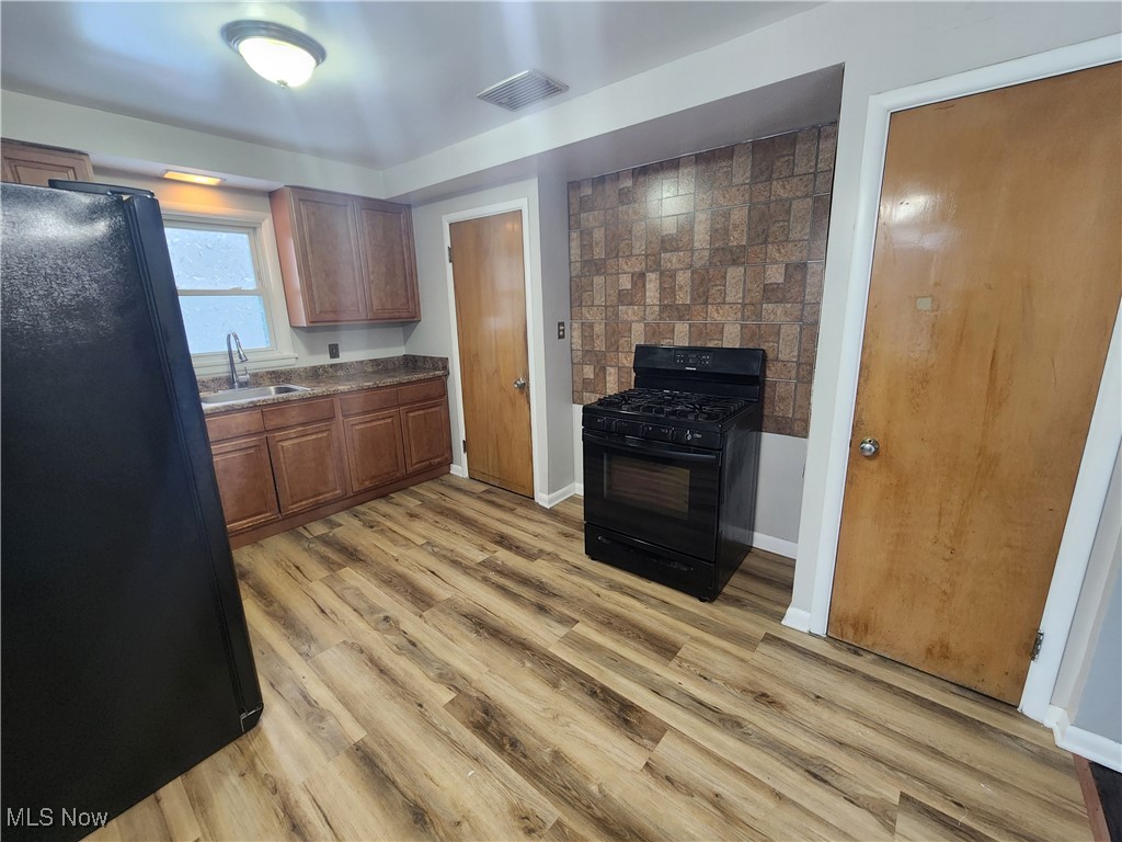 Joseph W Lanese - Residential Lease