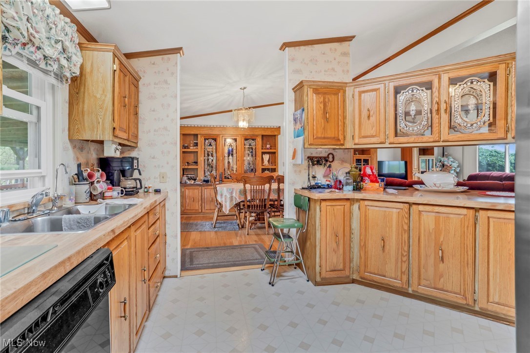 6866 Township Road 310, Millersburg, Ohio image 12