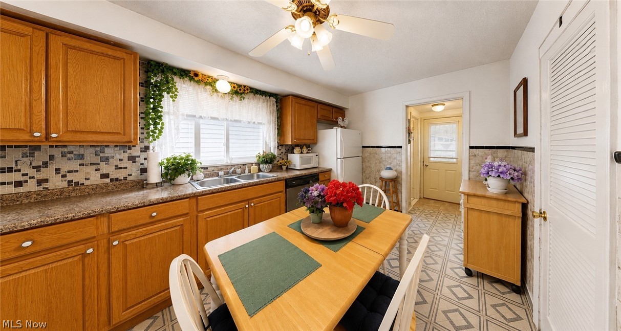 Hiram Lake - Residential