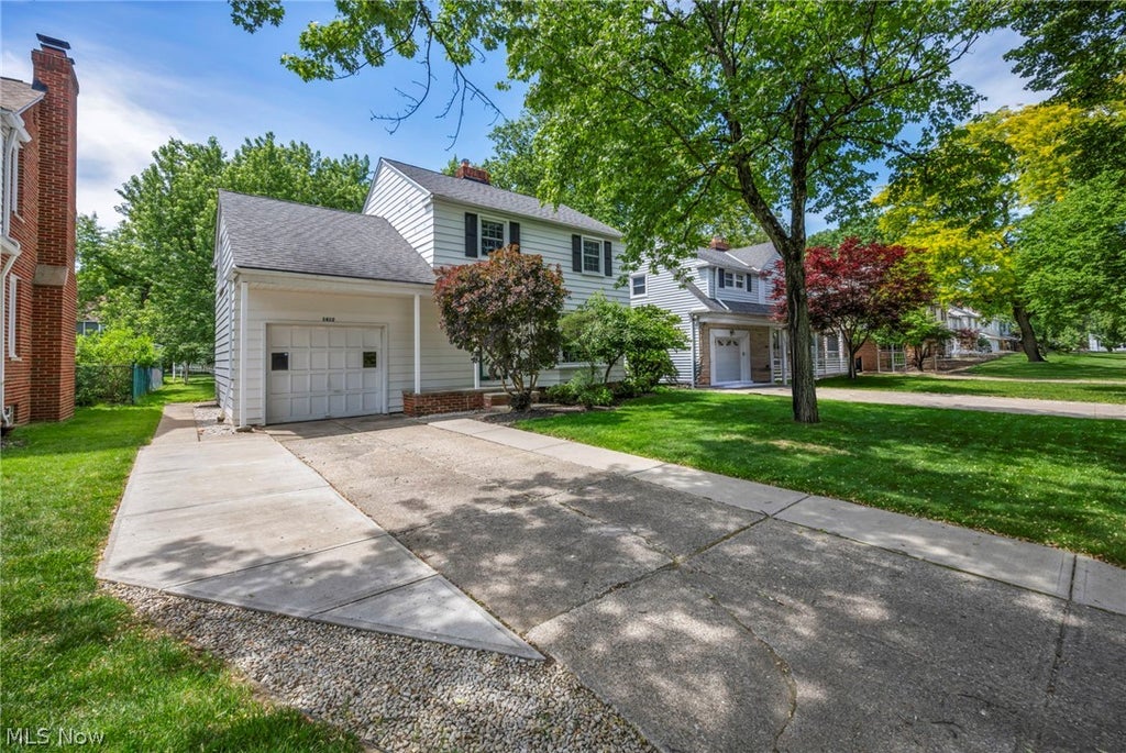 Photo of 1412 Henning Drive, Lyndhurst, OH 44124 (MLS # 5215016)
