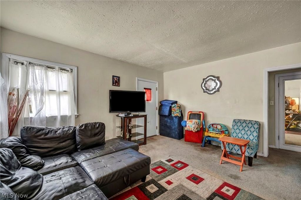 Photo of 12827 Kirton Ave, Cleveland, OH 44135 (MLS # 5194501)