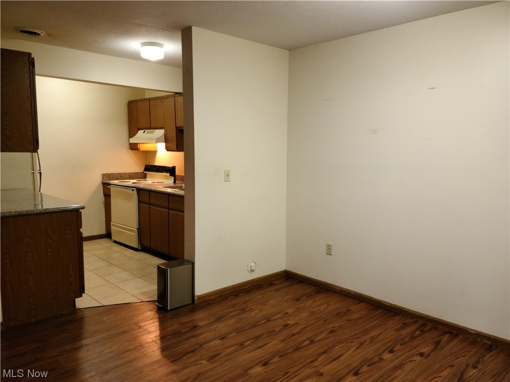 Wiley Buchtel Place - Residential