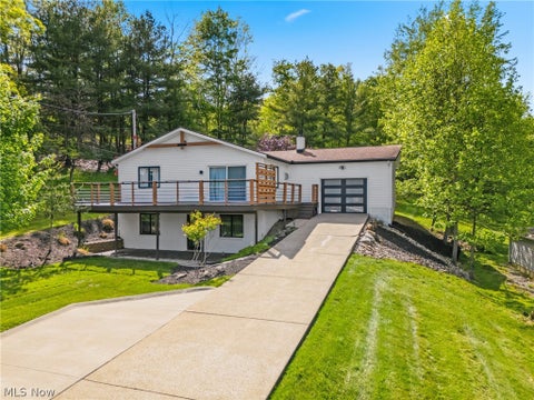 Homes For Sale - 573 W Mohawk Drive<br/> Malvern, OH 44644