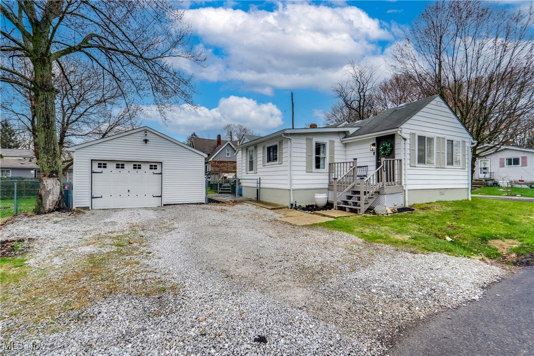 1517 2nd Street, Lakemore, Ohio image 2