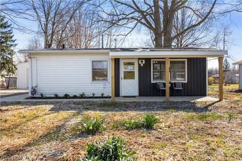 Homes For Sale - 12361 Avalon Drive<br/> Grafton, OH 44044