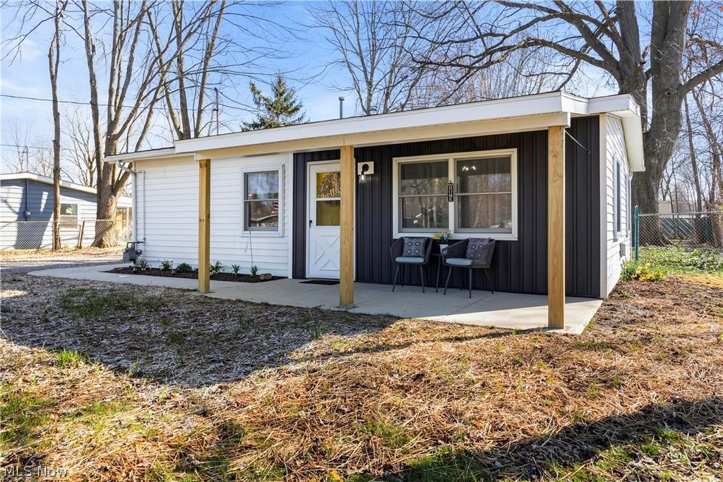 Photo of 12361 Avalon Drive, Grafton, OH 44044 (MLS # 5196297)