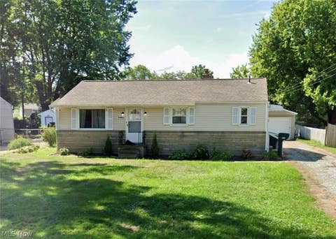 Homes For Sale - 34810 Beach Park Avenue<br/> Eastlake, OH 44095