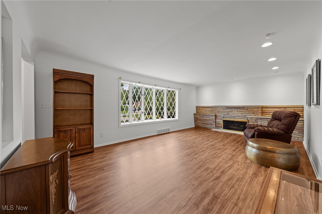 Colebright 01 - Residential