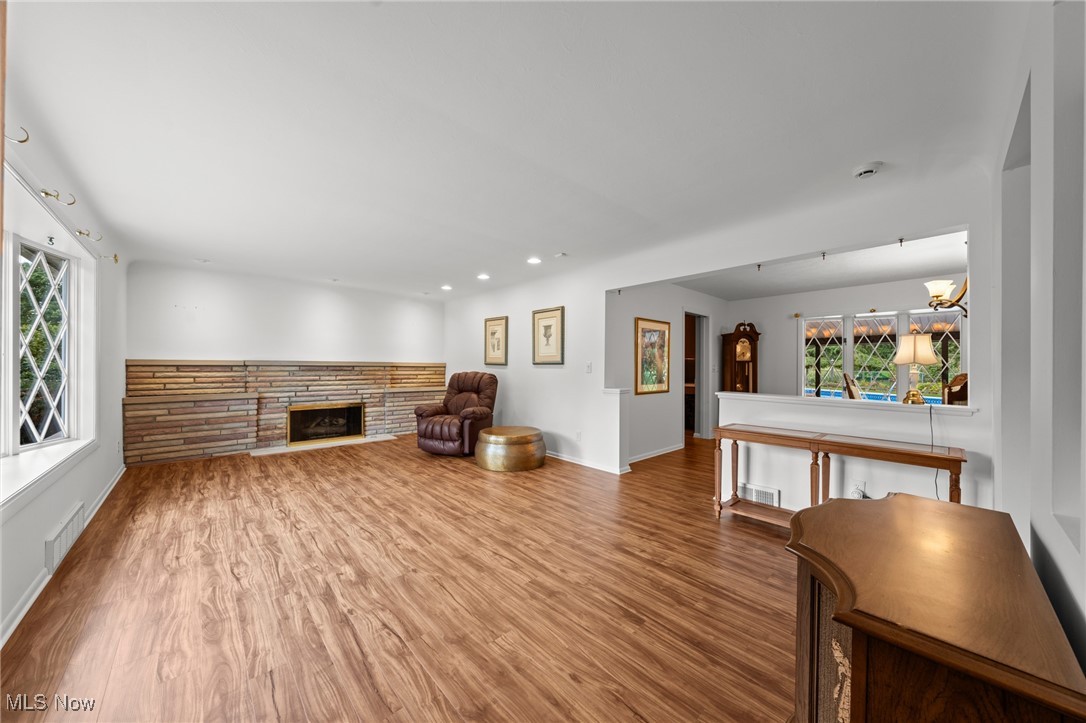 Colebright 01 - Residential