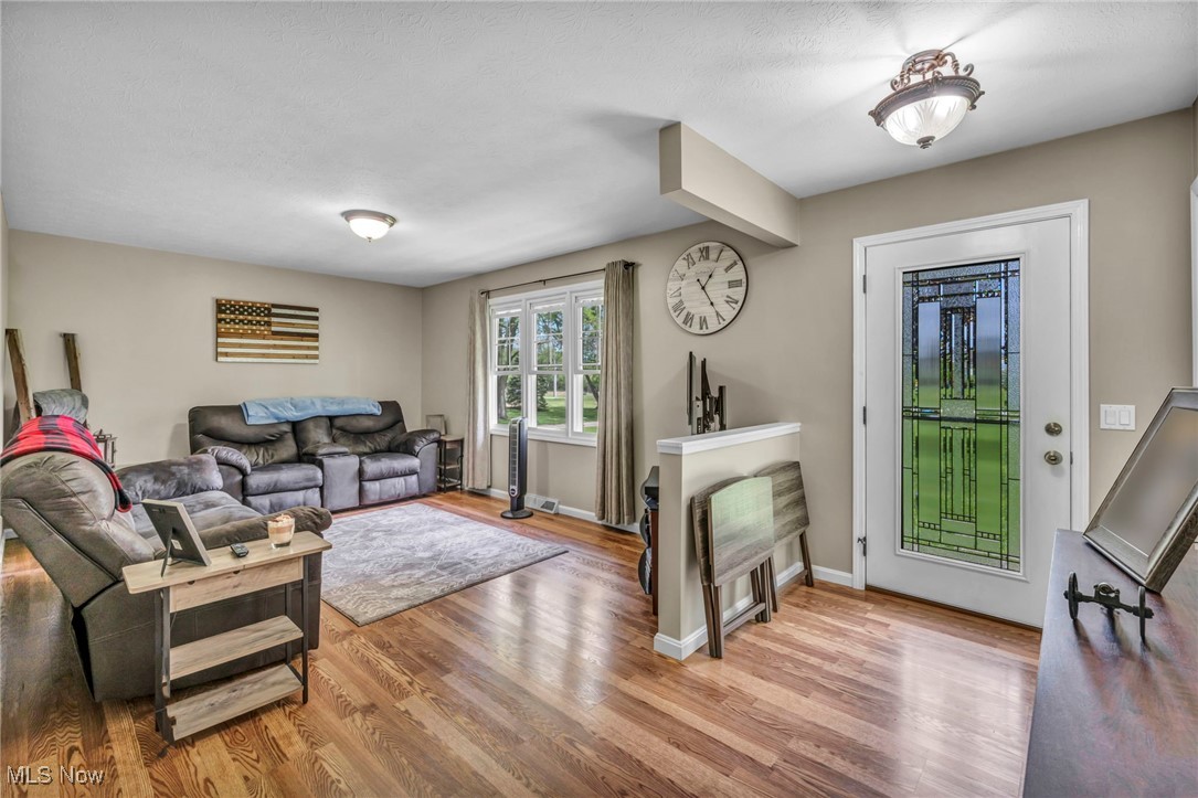 7662 State Road, Wadsworth, Ohio image 16