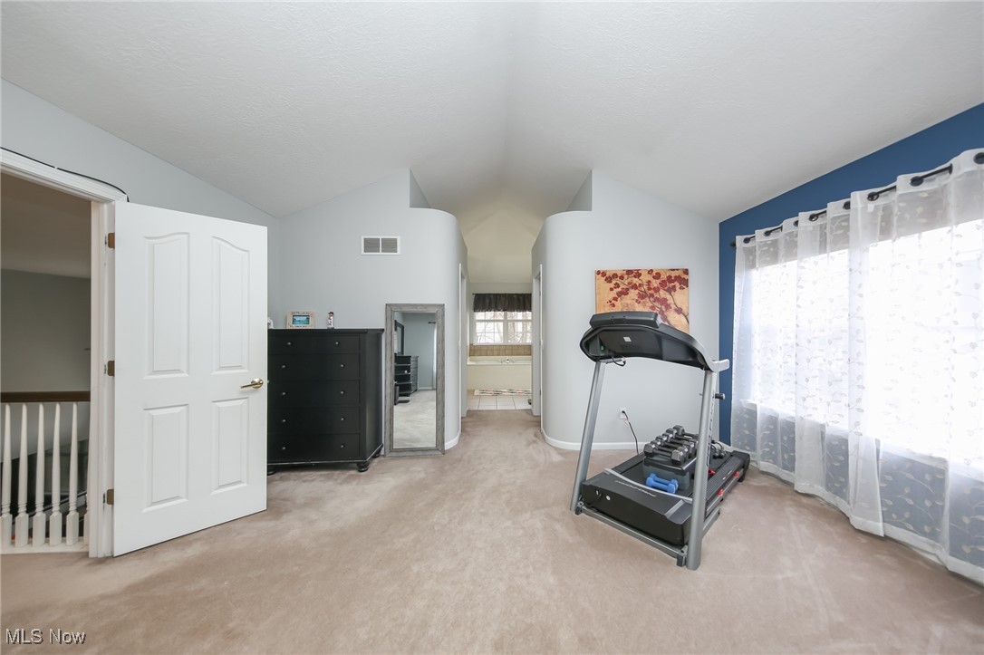 2409 Quail Hollow Holw, Avon, Ohio image 35