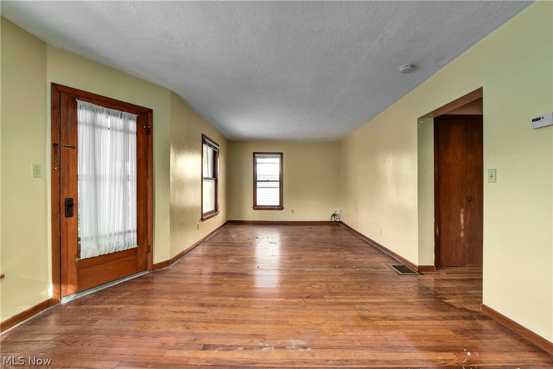 C L & L R Newells Sub - Residential Income