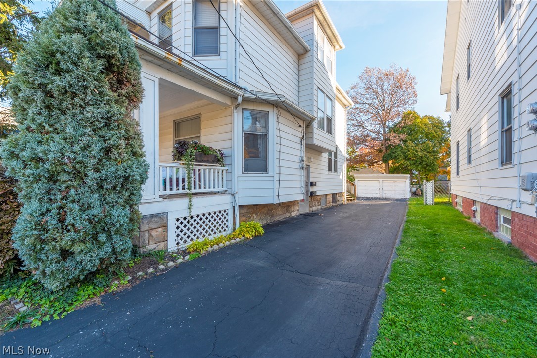 C L & L R Newells Sub - Residential Income