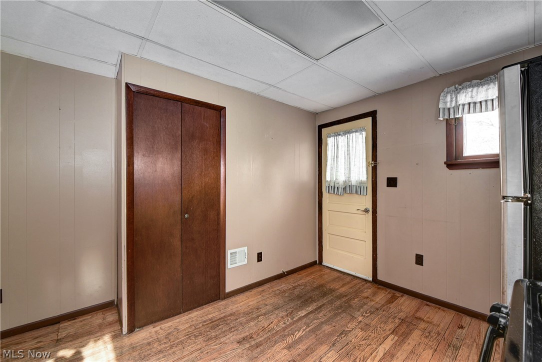 C L & L R Newells Sub - Residential Income