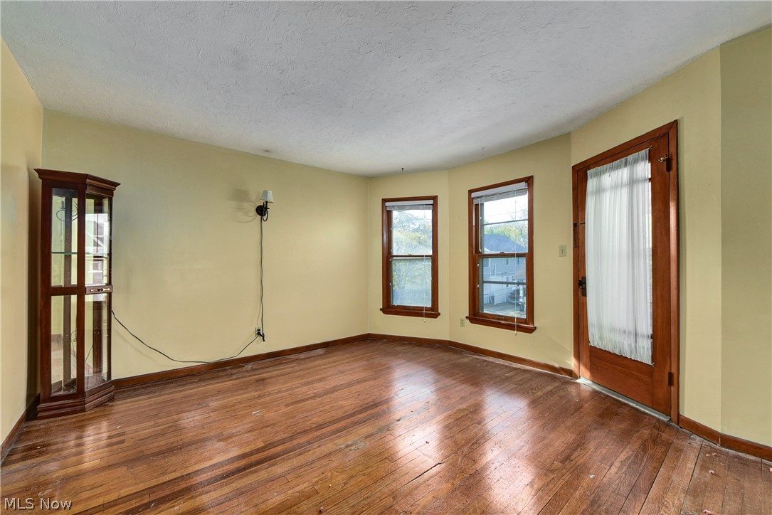 C L & L R Newells Sub - Residential Income