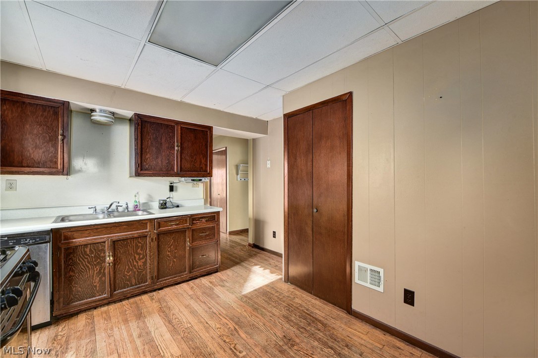 C L & L R Newells Sub - Residential Income