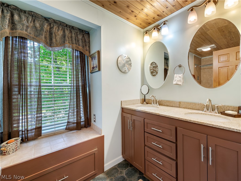 Nottingham Village - Residential