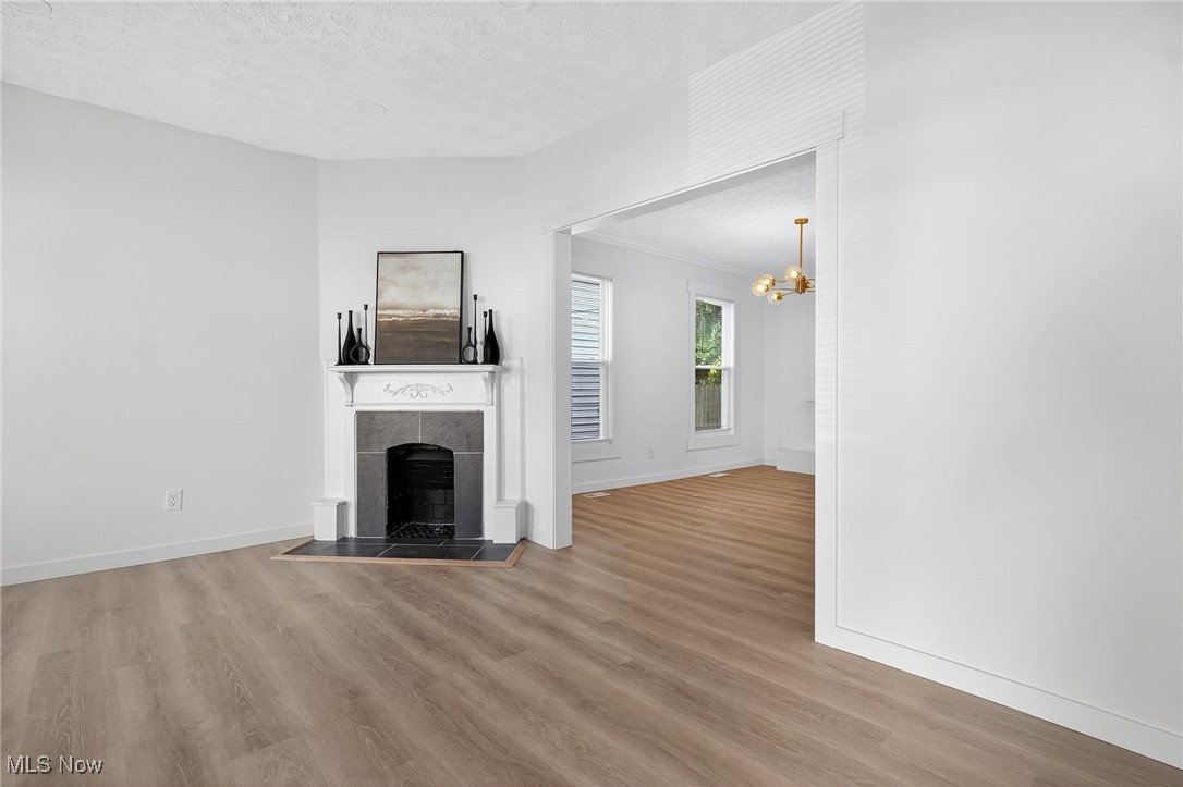 2066 W 105th Street