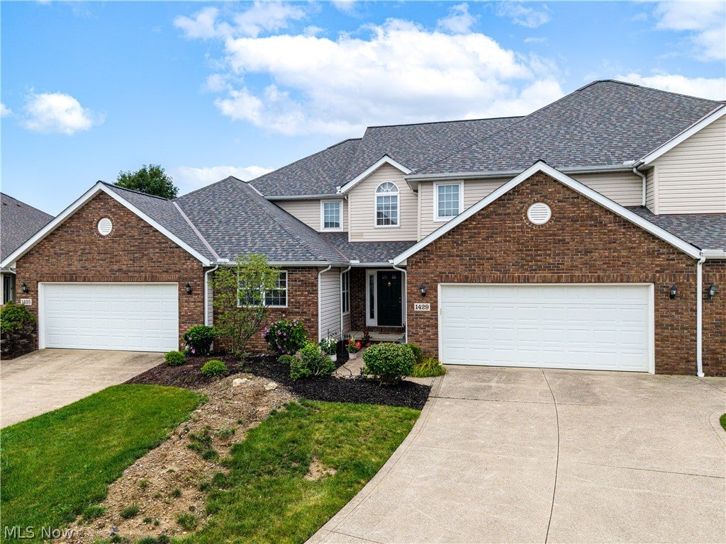 1429 Winged Foot Drive