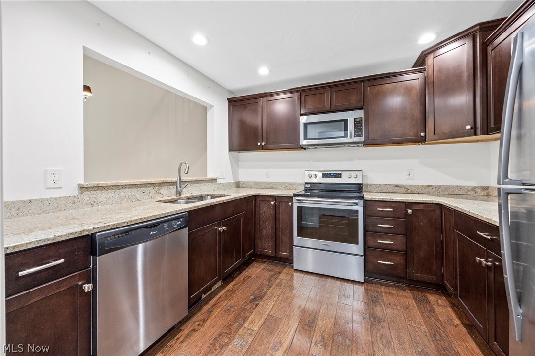 1429 Winged Foot Drive