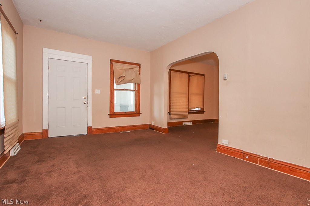 Walton Realty Companys Garfie - Residential