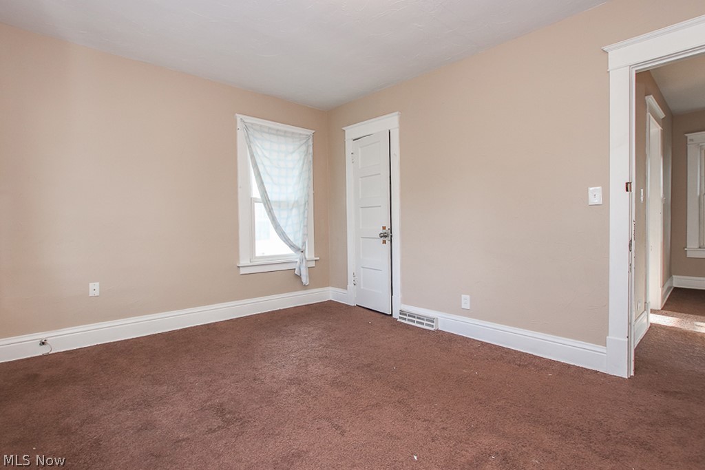 Walton Realty Companys Garfie - Residential