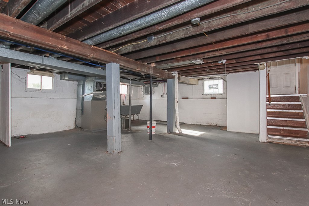 Walton Realty Companys Garfie - Residential