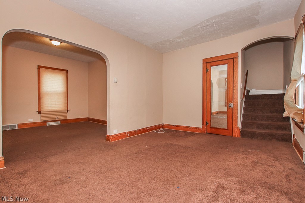 Walton Realty Companys Garfie - Residential