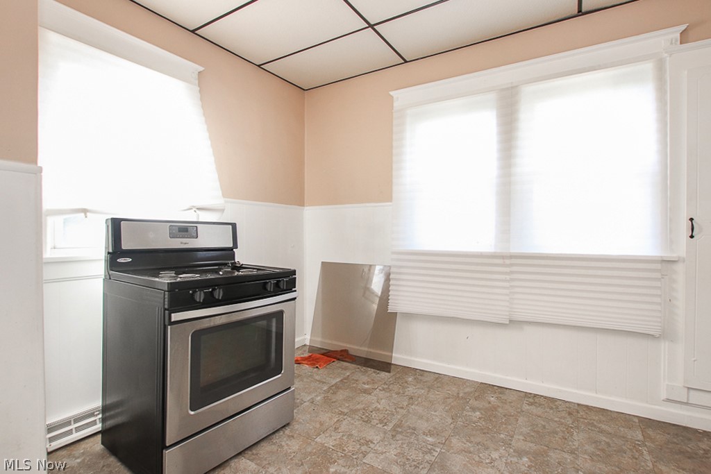 Walton Realty Companys Garfie - Residential