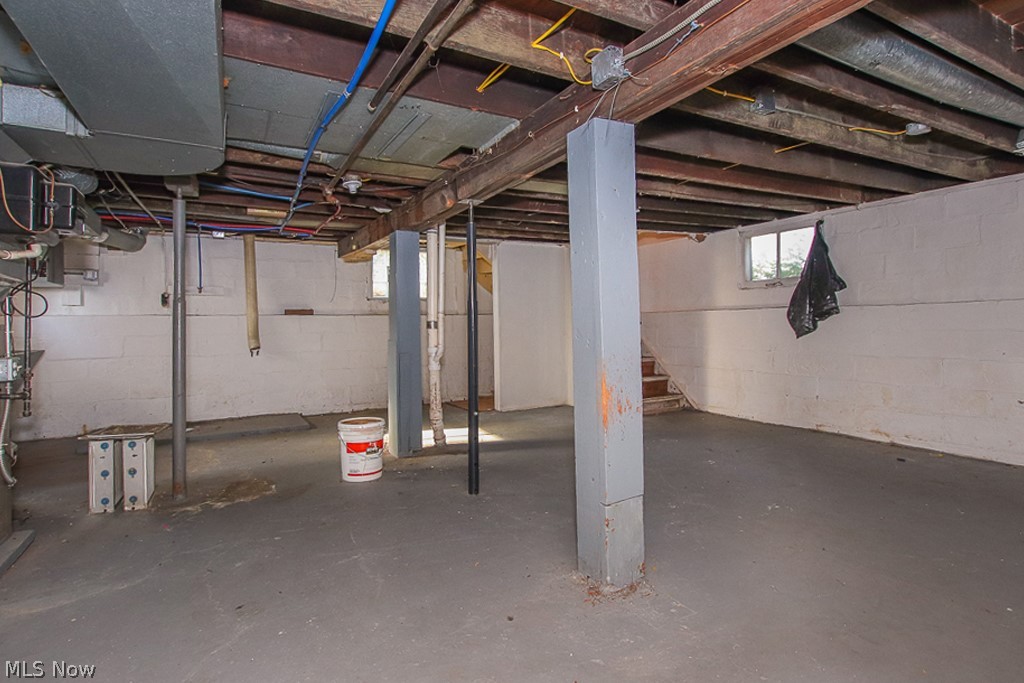 Walton Realty Companys Garfie - Residential