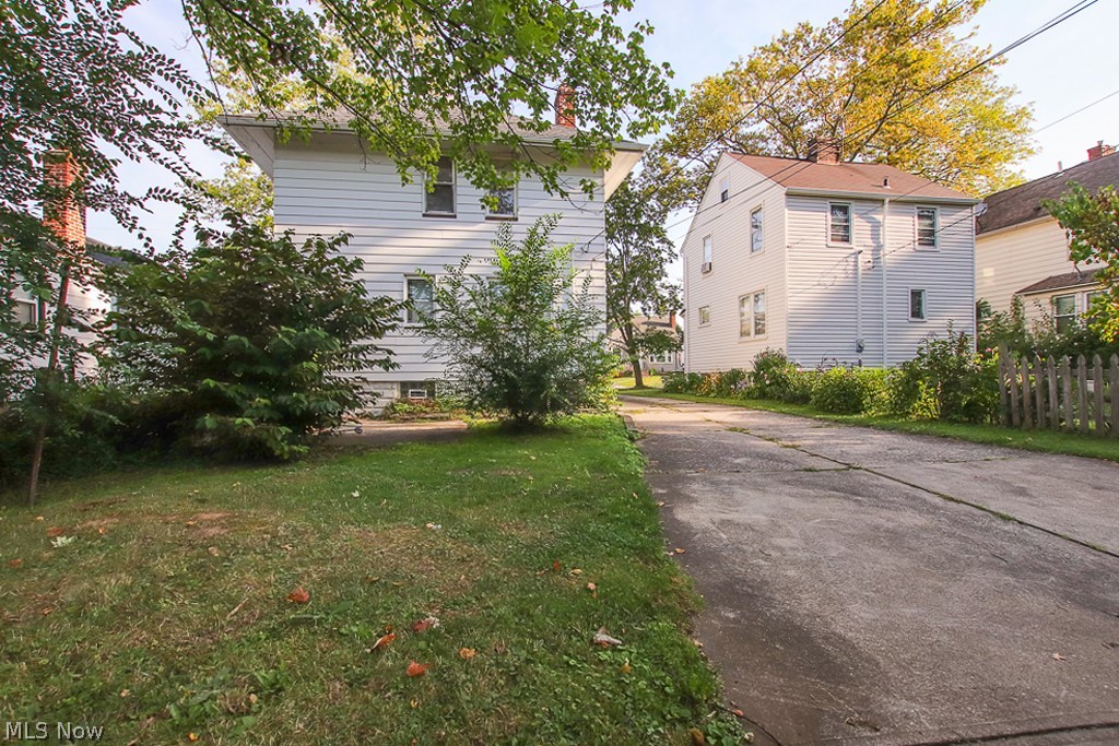 Walton Realty Companys Garfie - Residential