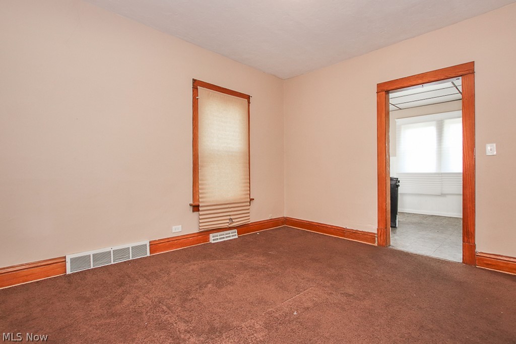 Walton Realty Companys Garfie - Residential